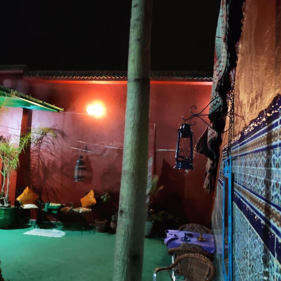 Ryad Bab Berdaine Meknès Buitenkant foto