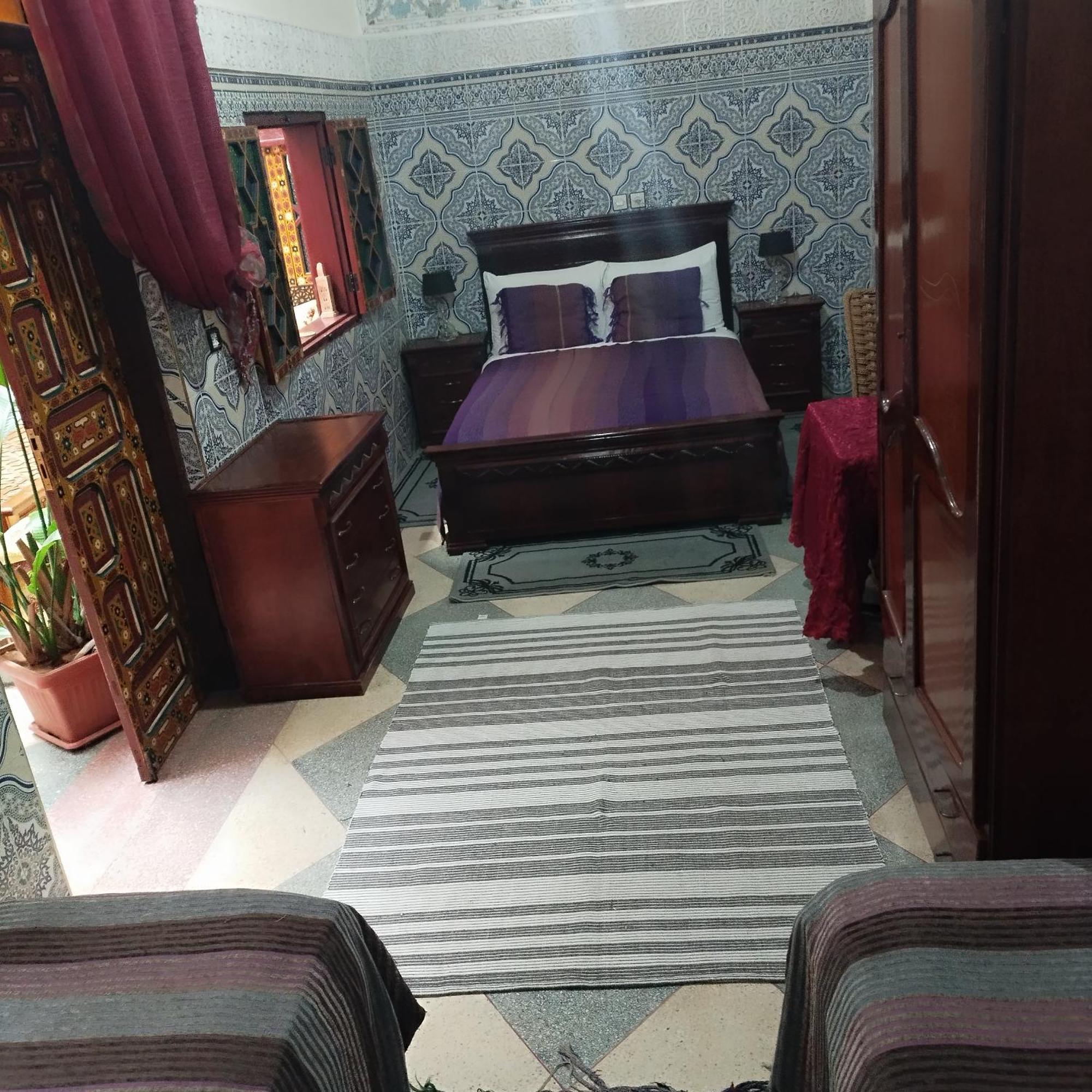 Ryad Bab Berdaine Meknès Kamer foto
