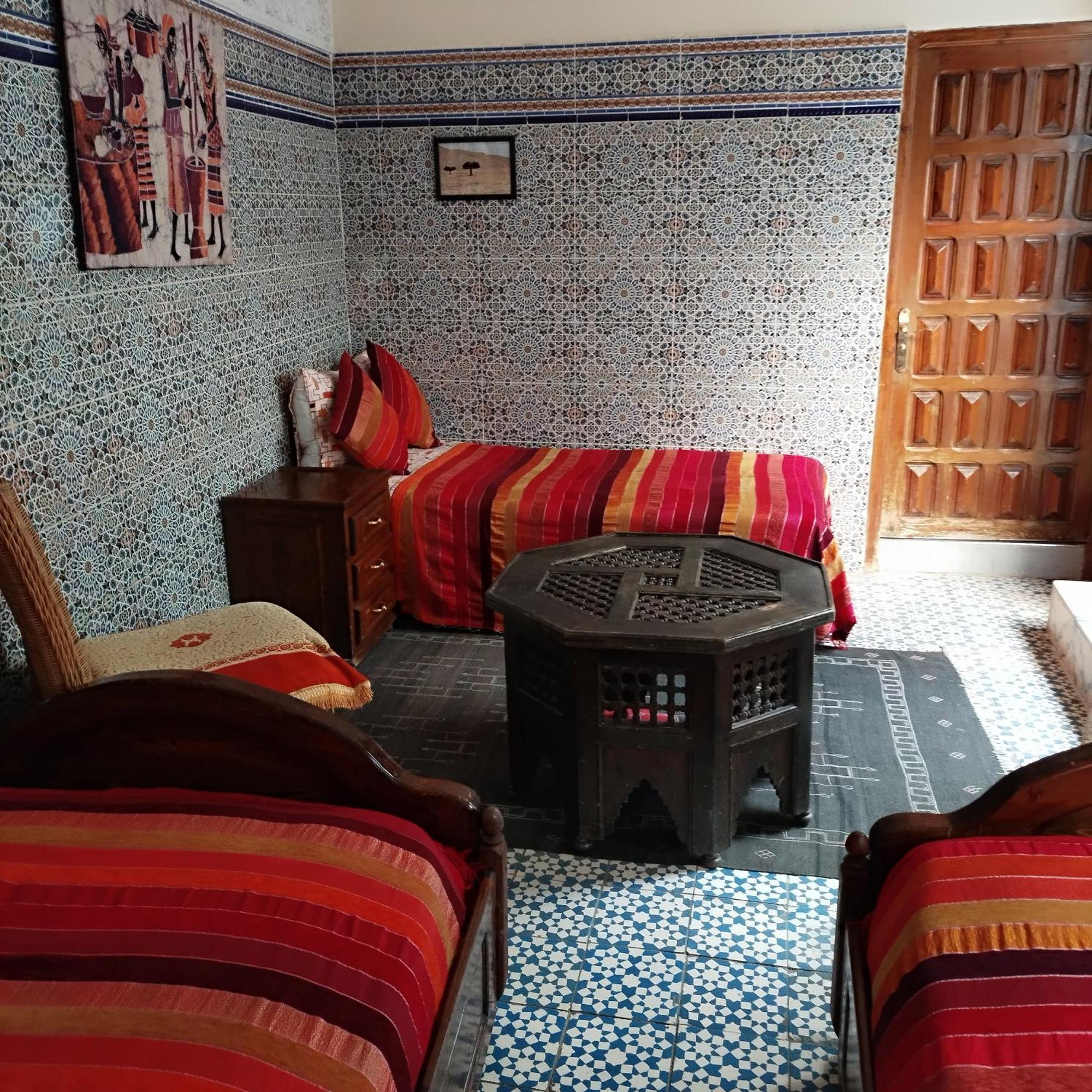 Ryad Bab Berdaine Meknès Buitenkant foto