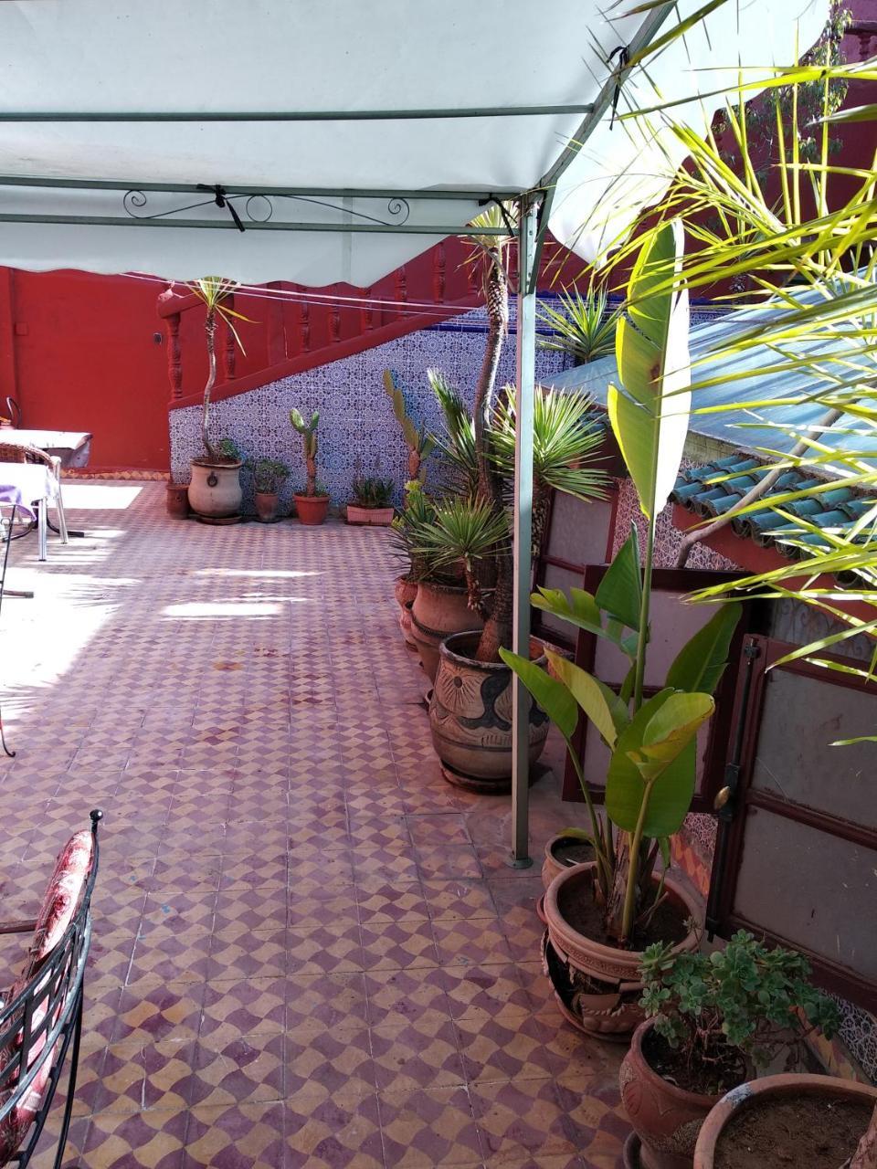 Ryad Bab Berdaine Meknès Buitenkant foto