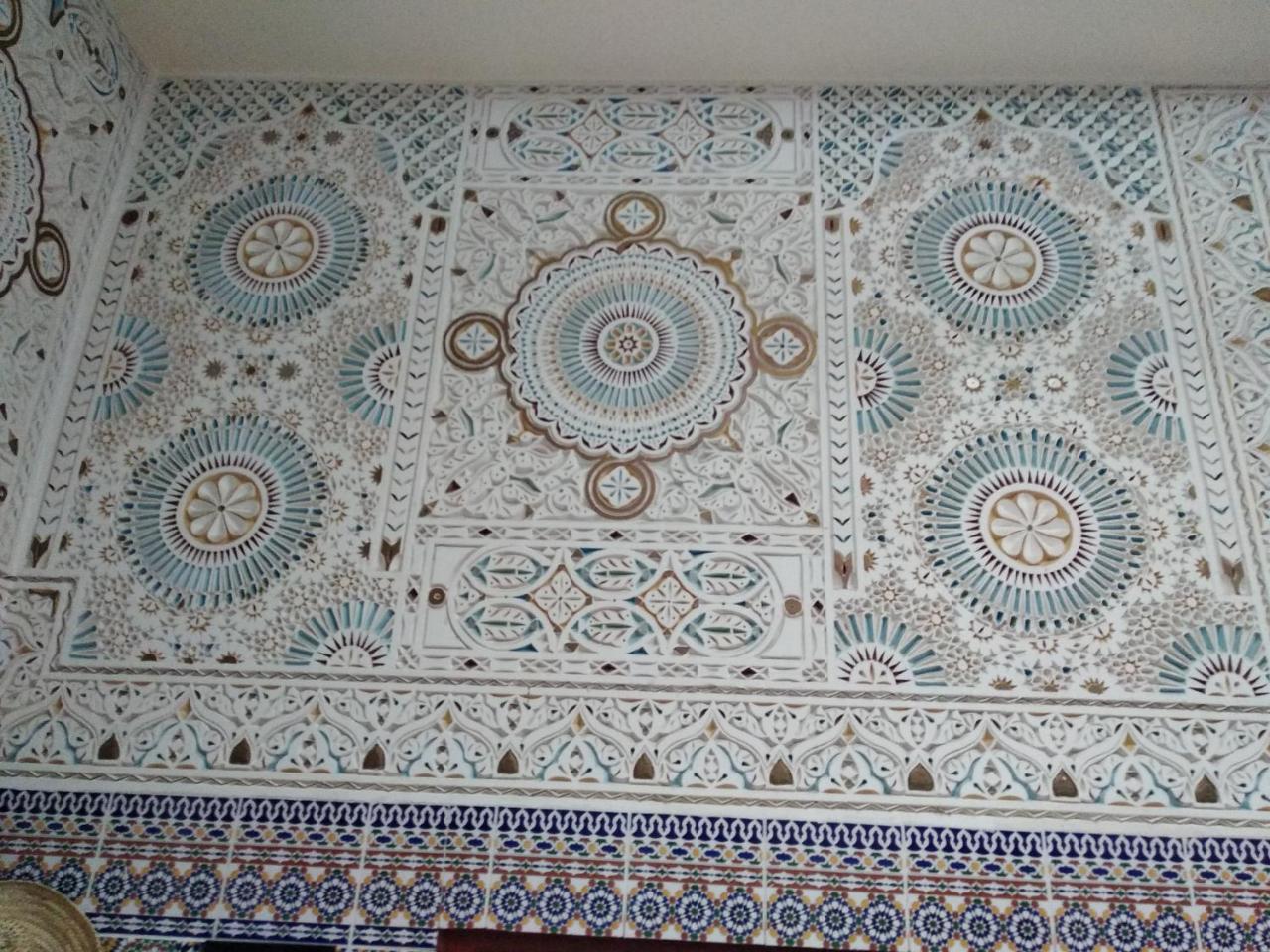 Ryad Bab Berdaine Meknès Buitenkant foto