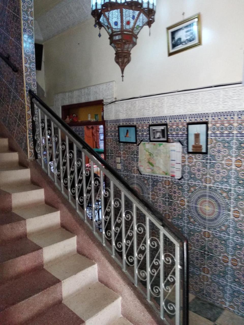 Ryad Bab Berdaine Meknès Buitenkant foto